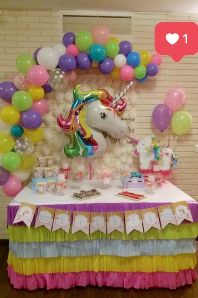 decoración personalizada cumpleaños unicornio